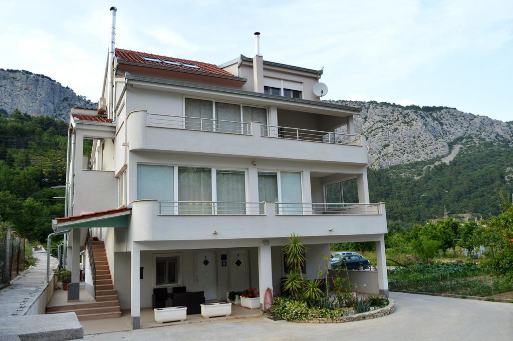 Villa Bubalo Омиш Экстерьер фото